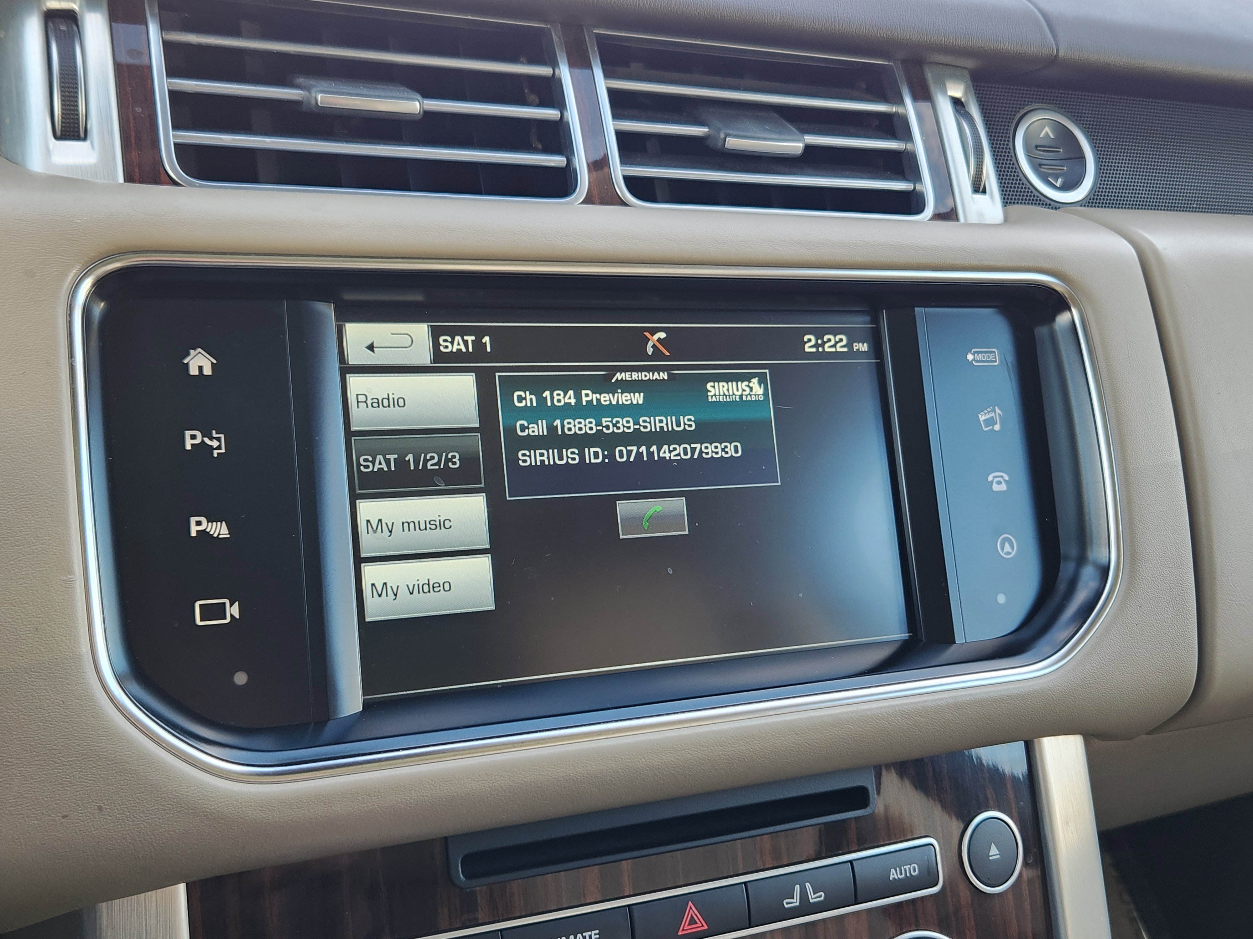 Used 2016 Land Rover Range Rover Supercharged image 28