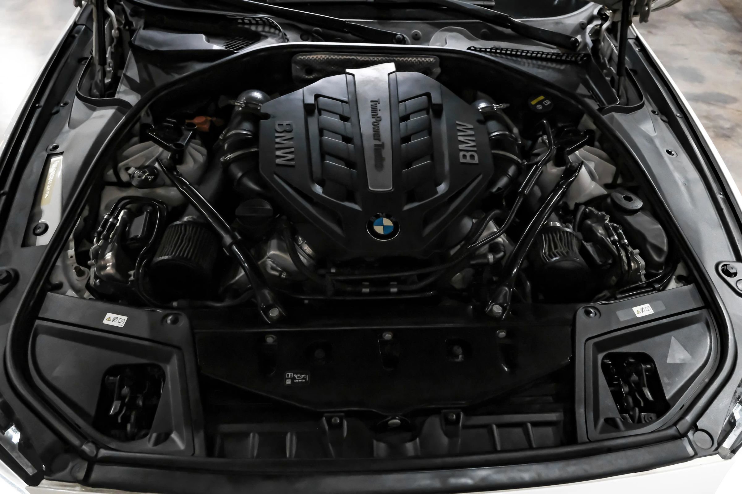 Used 2016 BMW 550i xDrive Sedan AWD/4WD image 46