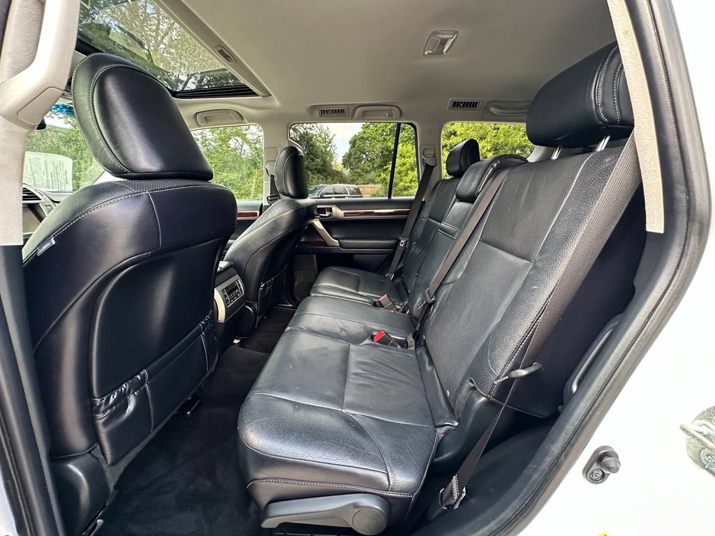 Used 2016 Lexus GX 460 w/ Premium Package AWD/4WD image 21