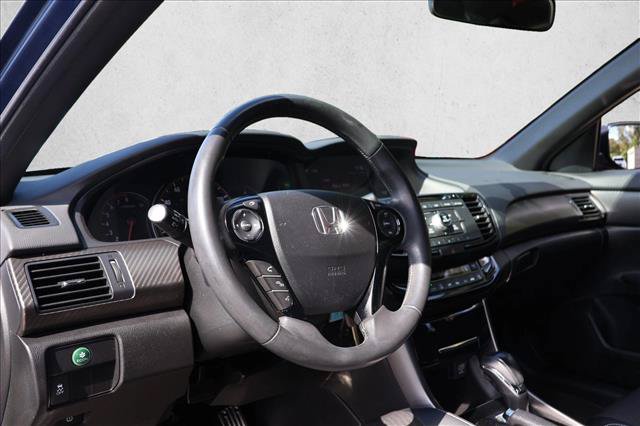 Used 2016 Honda Accord Sport image 12