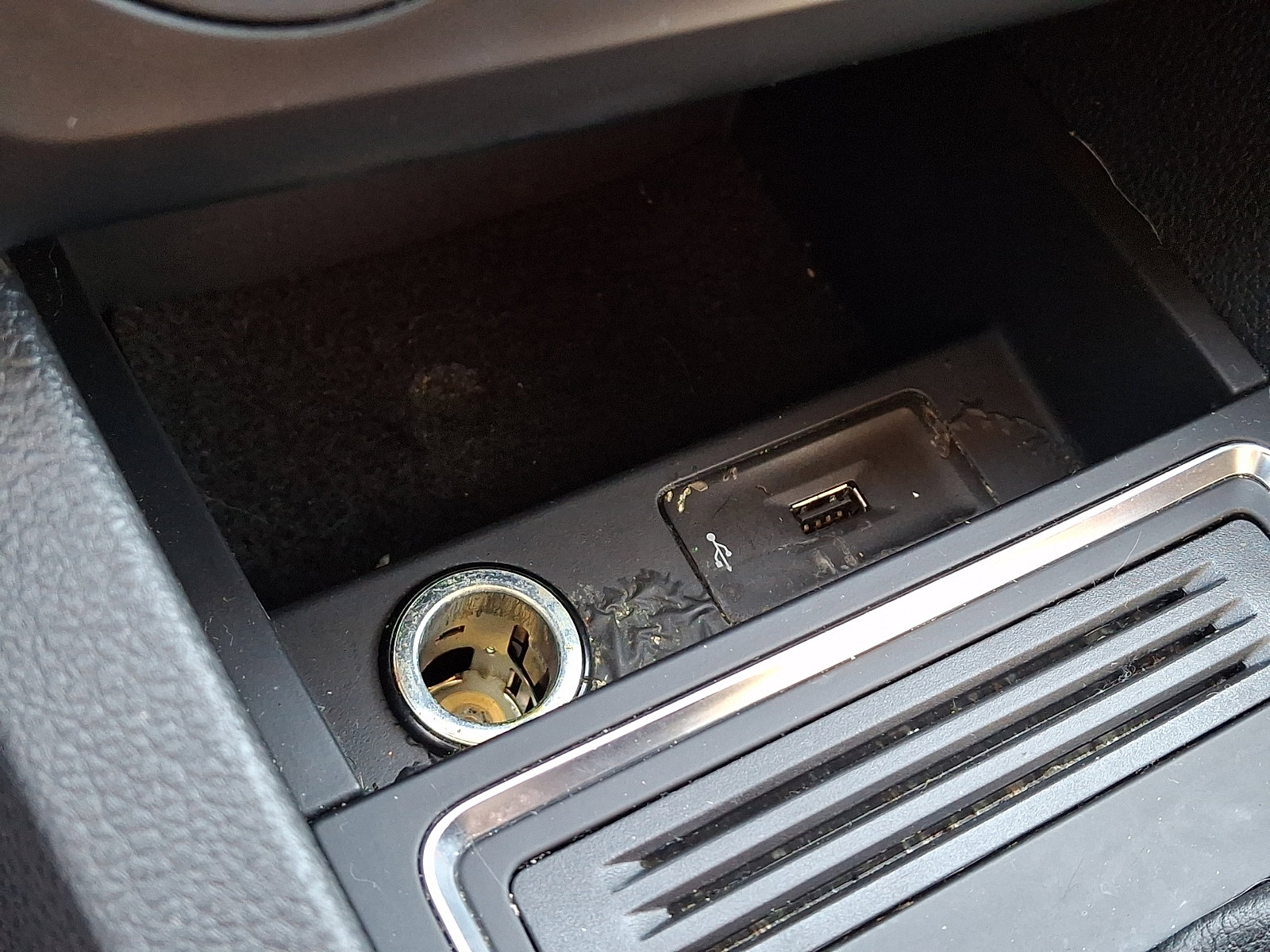 Used 2017 Volkswagen Jetta S image 23