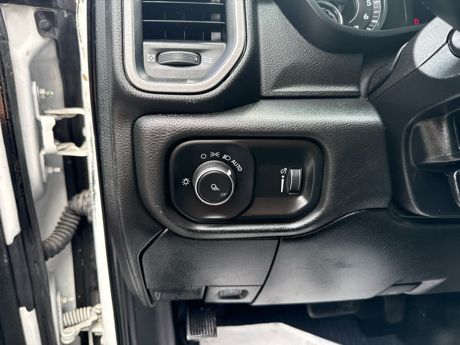 Used 2022 RAM 2500 Tradesman AWD/4WD image 17