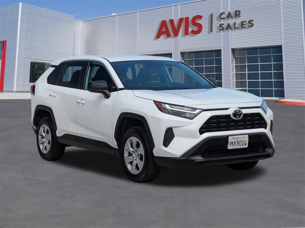 Used 2024 Toyota RAV4 LE image 3