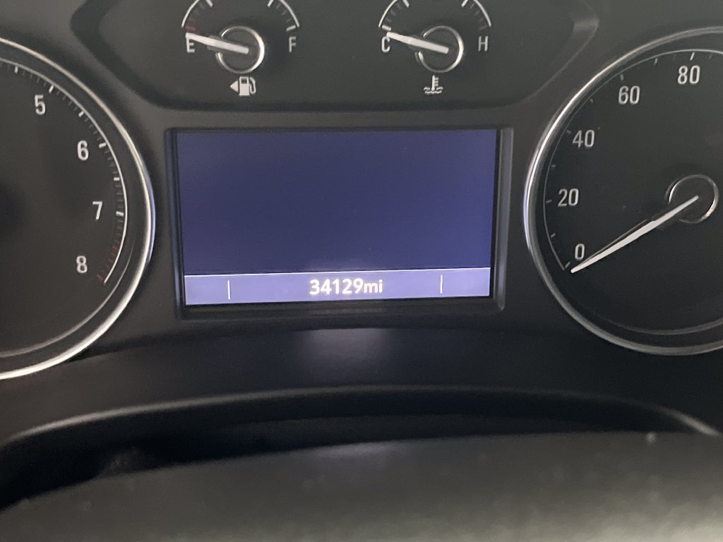 Used 2024 Buick Enclave Essence w/ Sport Touring Edition FWD image 18