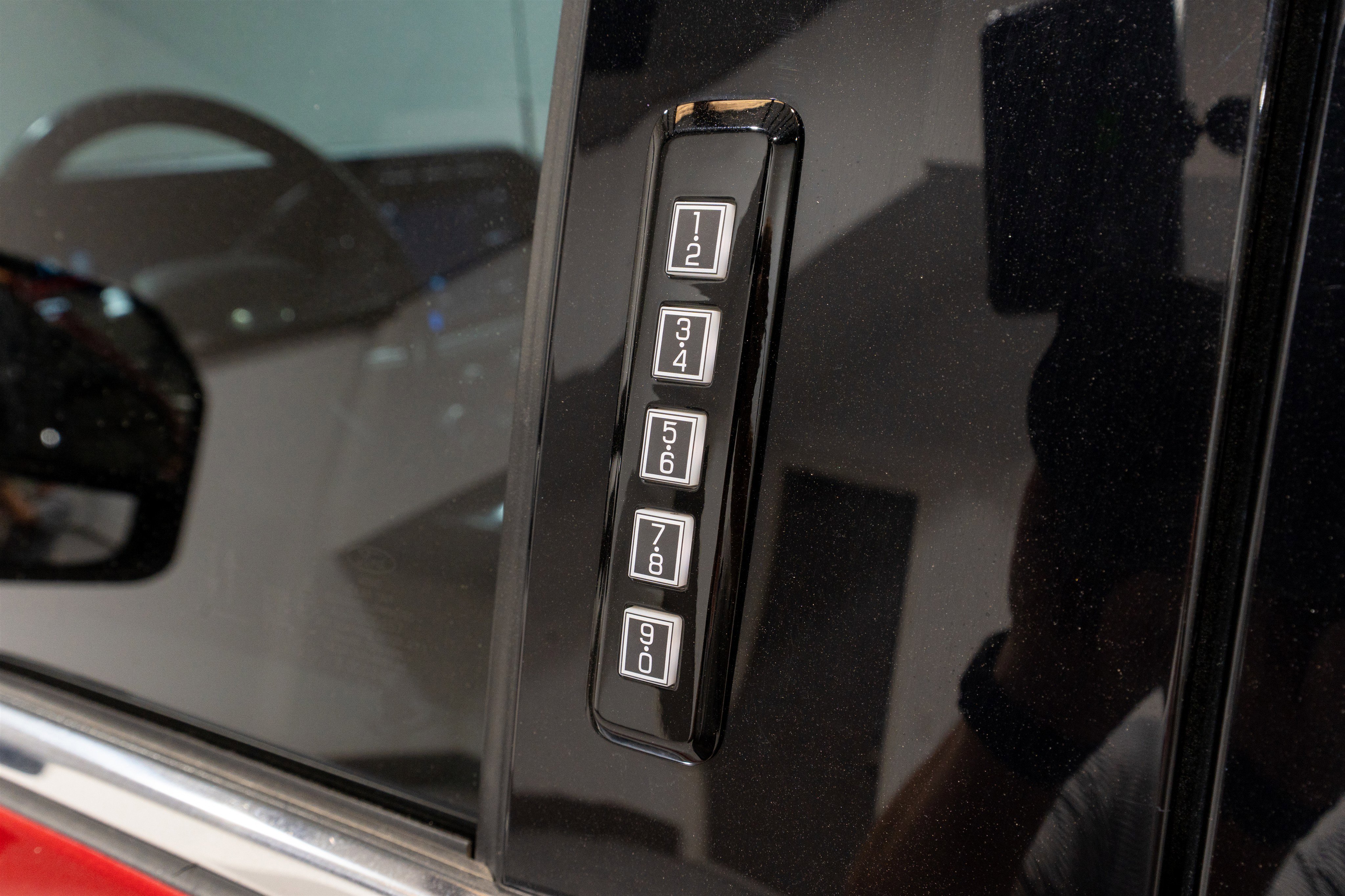 Used 2024 Ford F350 Platinum image 14