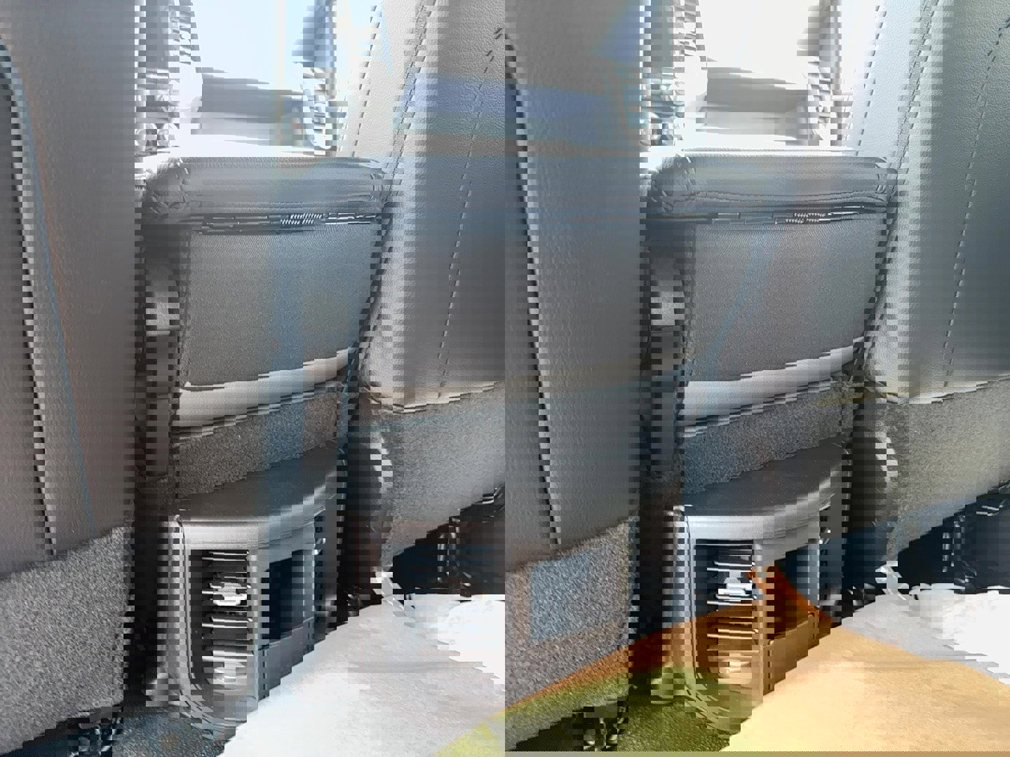 New 2025 RAM 5500 4x4 Crew Cab image 13