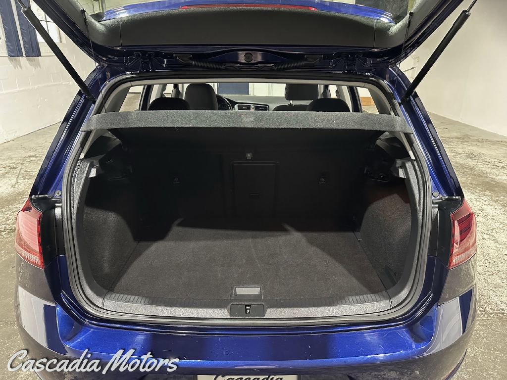 Used 2019 Volkswagen e-Golf SE w/ Driver Assistance Package image 9