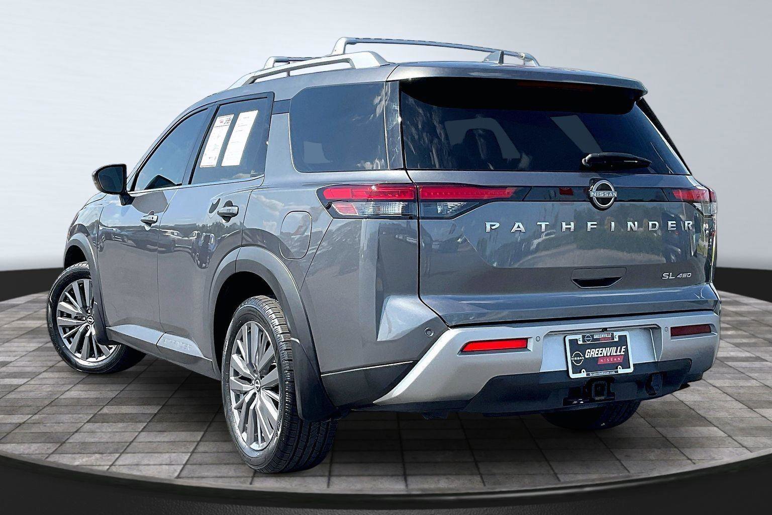 Certified 2024 Nissan Pathfinder SL w/ SL Premium Package image 2