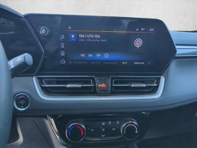 Used 2025 Chevrolet TrailBlazer LT FWD image 16