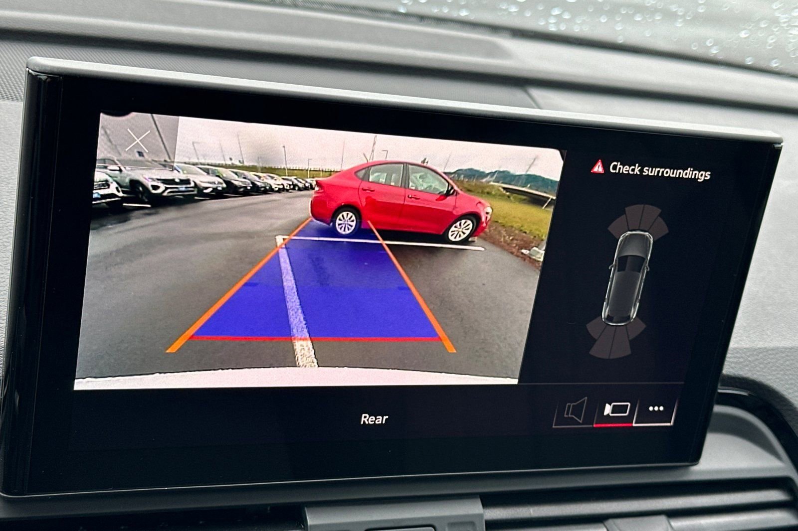 Used 2025 Audi Q5 2.0T Premium w/ Convenience Plus Package image 18