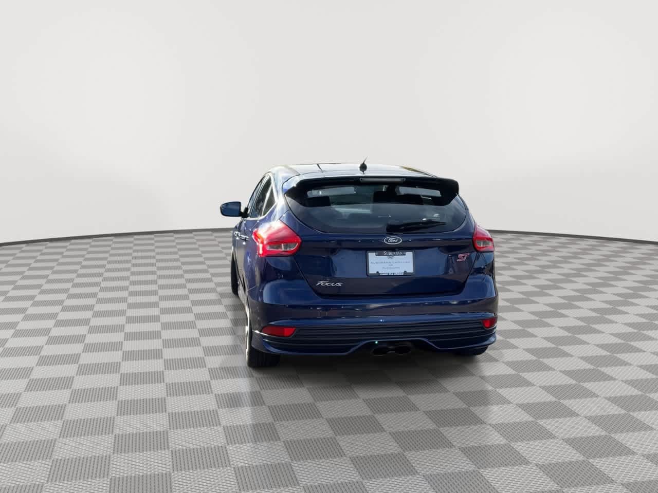 Used 2017 Ford Focus ST w/ Equipment Group 402A FWD image 7