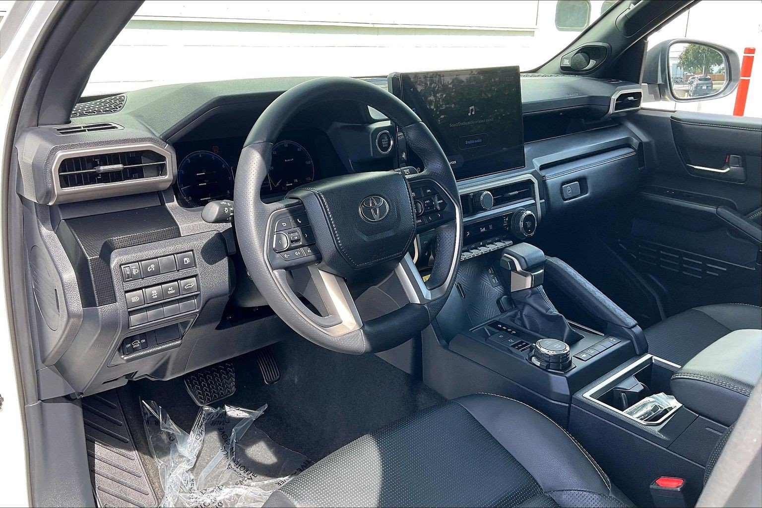 Used 2025 Toyota 4Runner Limited w/ Tow Technology Package AWD/4WD image 18