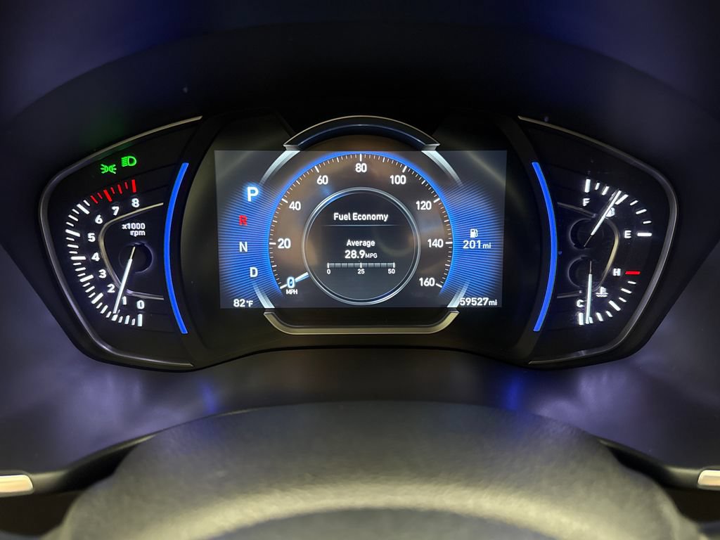 Used 2019 Hyundai Santa Fe FWD w/ Cargo Package image 15