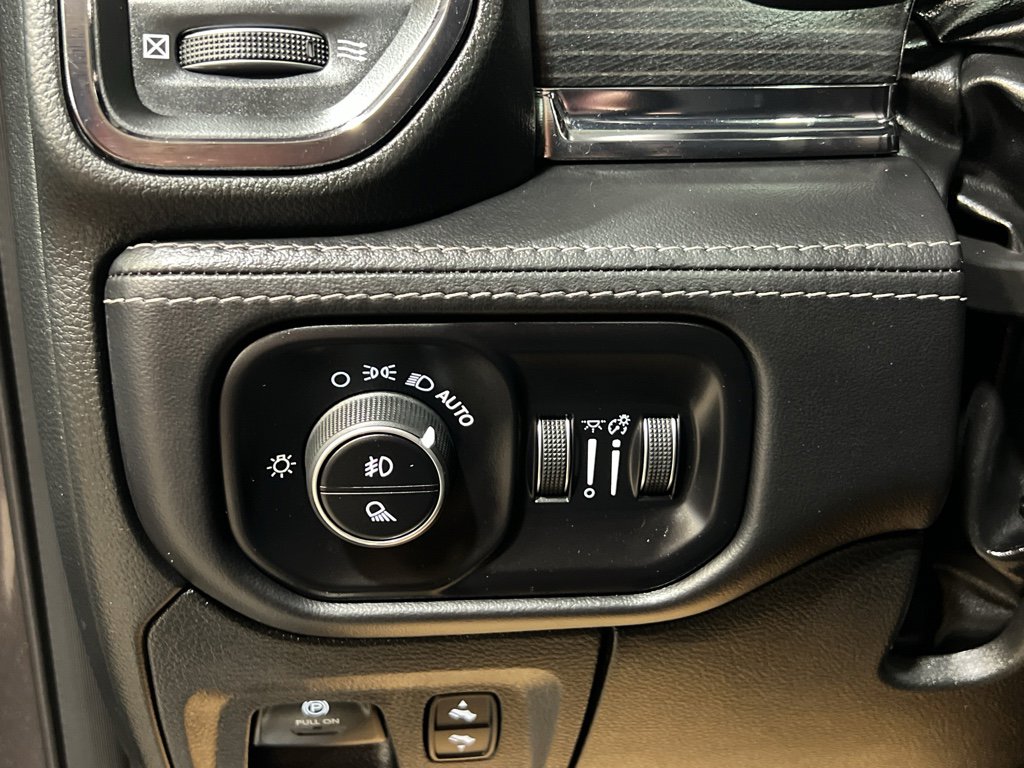 Used 2024 RAM 1500 Limited image 15