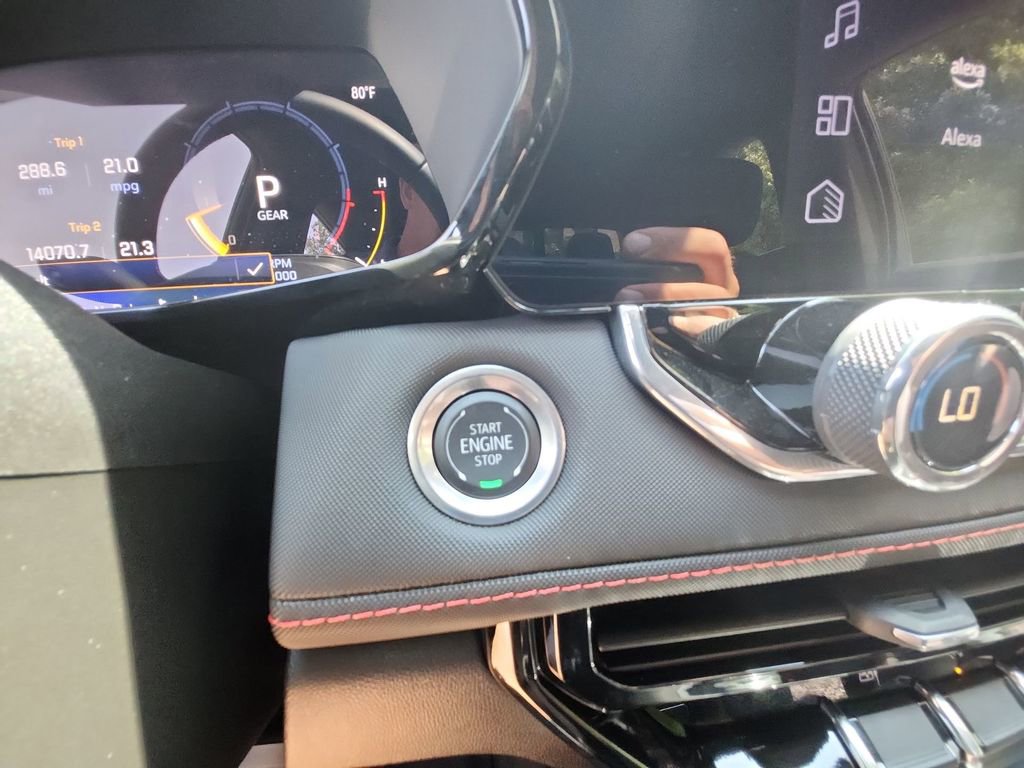 Used 2024 Chevrolet Colorado Z71 w/ Z71 Convenience Package 2 image 21