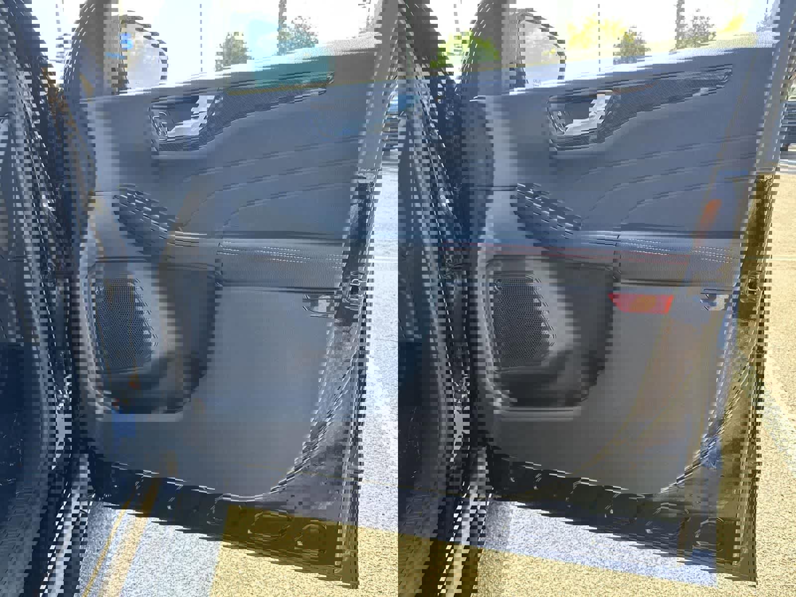 Used 2024 Ford Escape ST-Line Elite w/ Premium Technology Package image 38