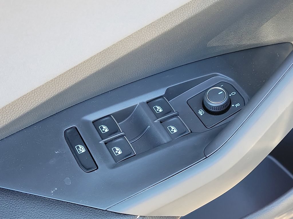 New 2026 Volkswagen Jetta SE FWD image 14