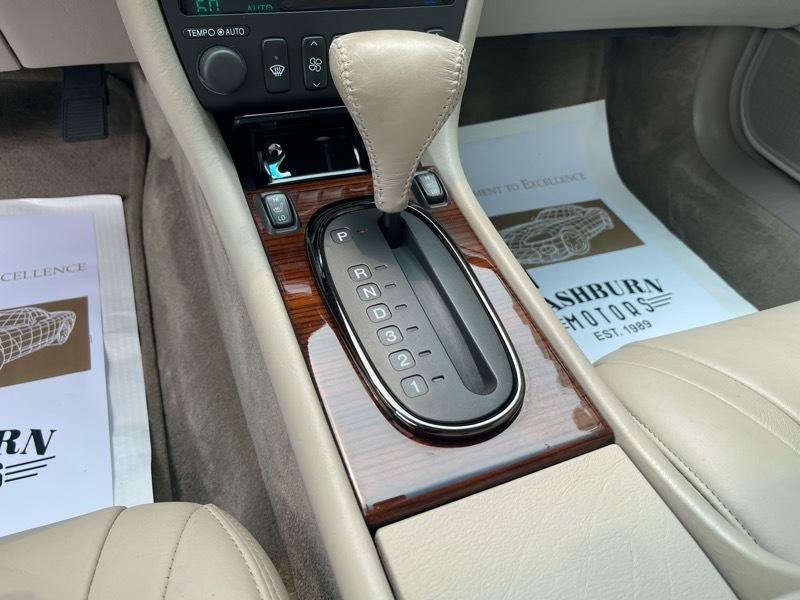 Used 2001 Cadillac Eldorado Touring FWD image 31