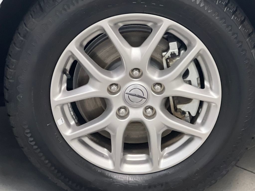 Used 2024 Chrysler Pacifica Touring-L image 77