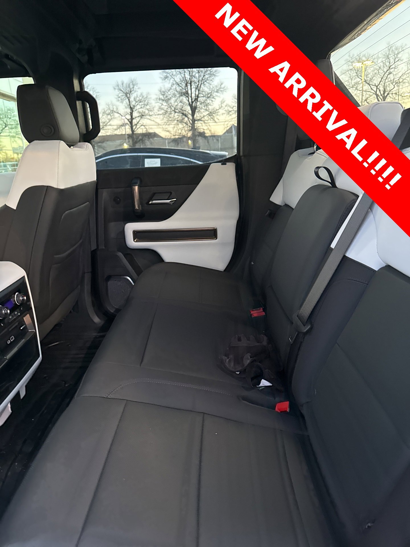 Used 2025 GMC Hummer EV 3X image 10