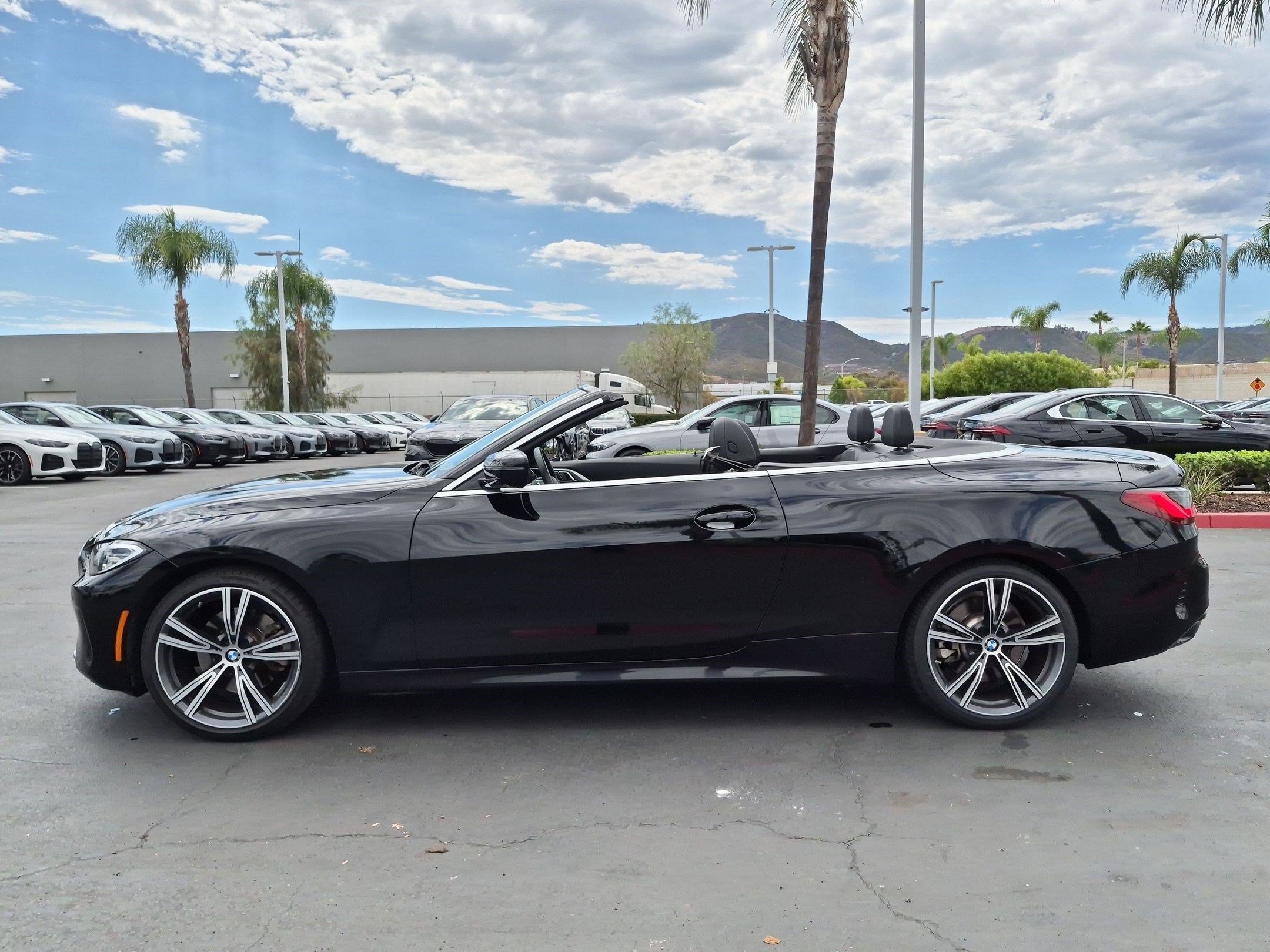 Certified 2024 BMW 430i Convertible w/ Premium Package RWD image 7