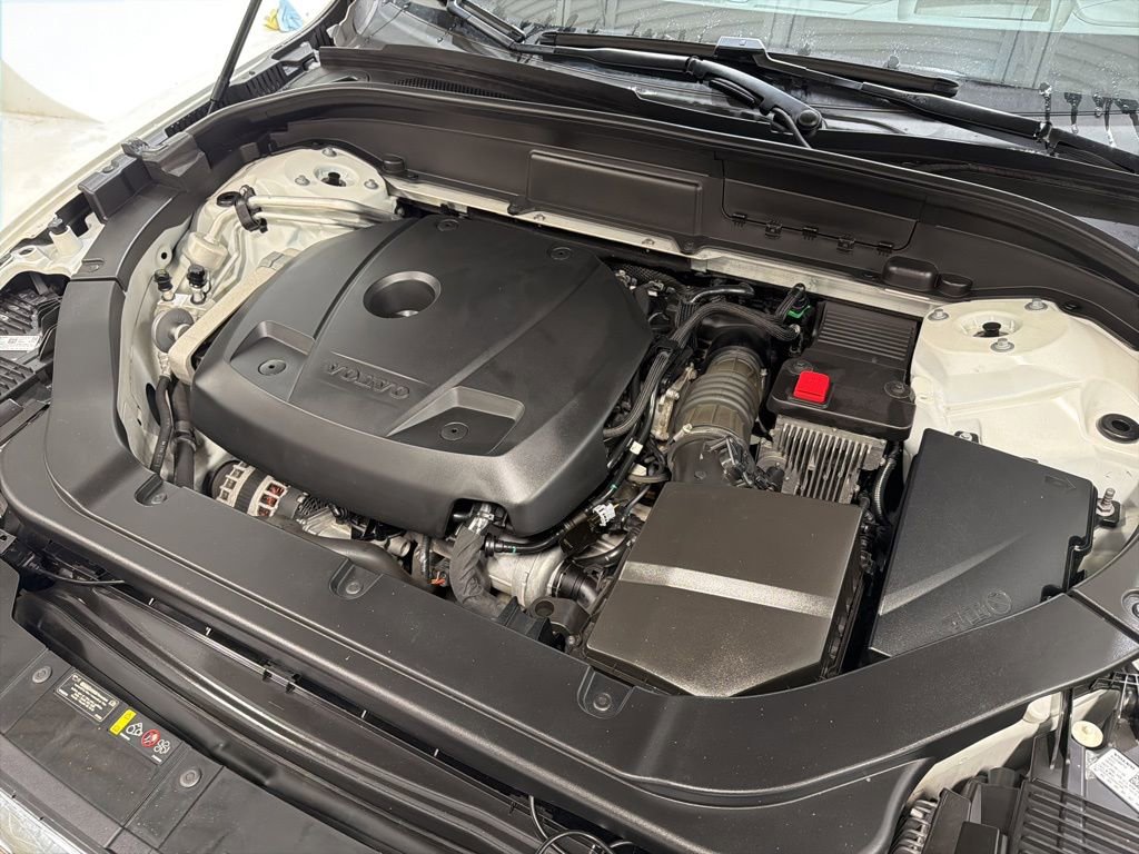 Used 2019 Volvo XC60 T6 Inscription w/ Protection Package Premier image 10