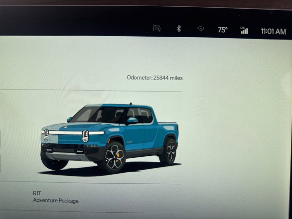 Used 2022 Rivian R1T Adventure image 8