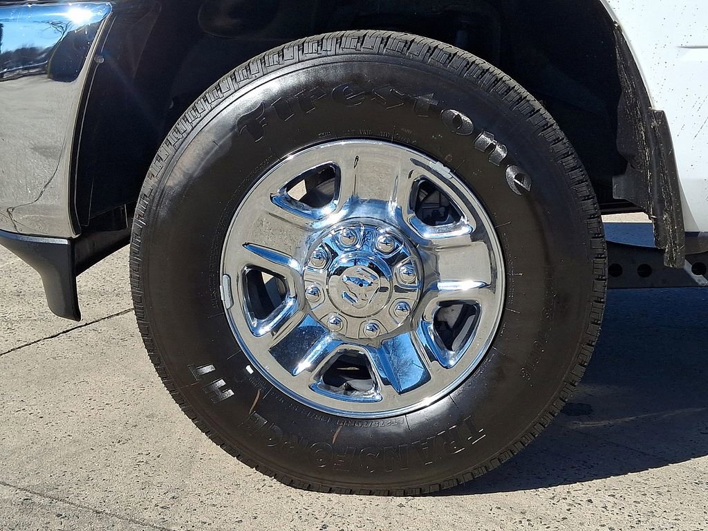 Used 2024 RAM 2500 Tradesman w/ Chrome Appearance Group image 8