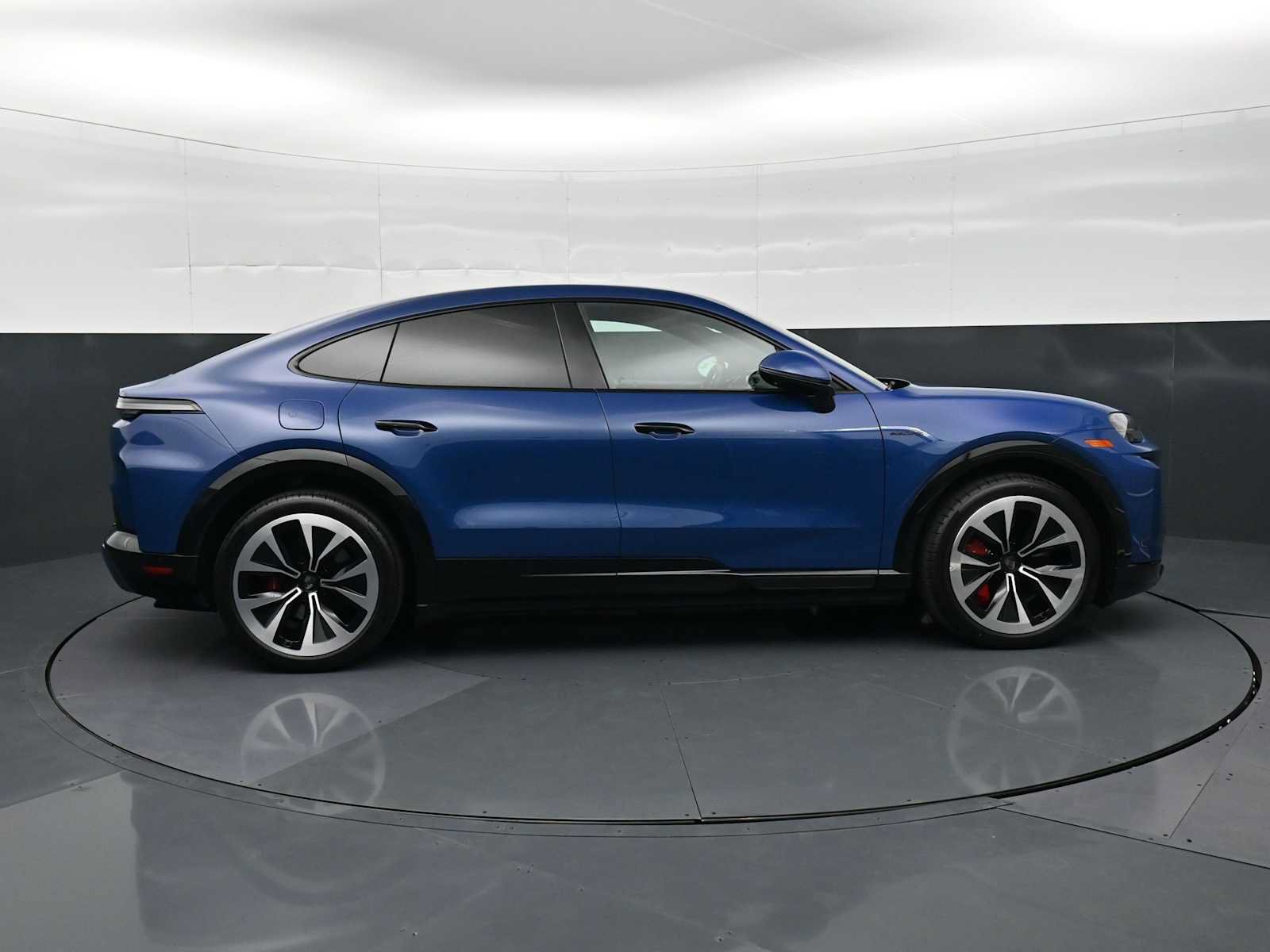 New 2026 Porsche Cayenne Turbo AWD/4WD image 30