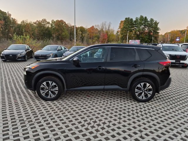 Certified 2022 Nissan Rogue SV AWD/4WD image 4