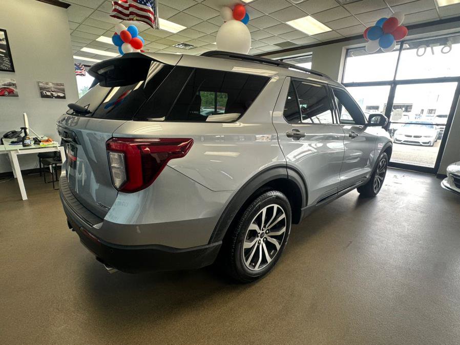 Used 2022 Ford Explorer ST-Line w/ Class IV Trailer Tow Package image 12