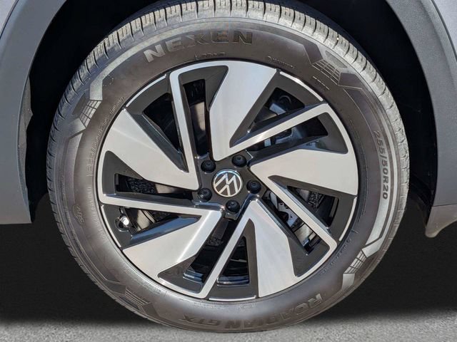 Used 2025 Volkswagen Atlas SEL AWD/4WD image 11