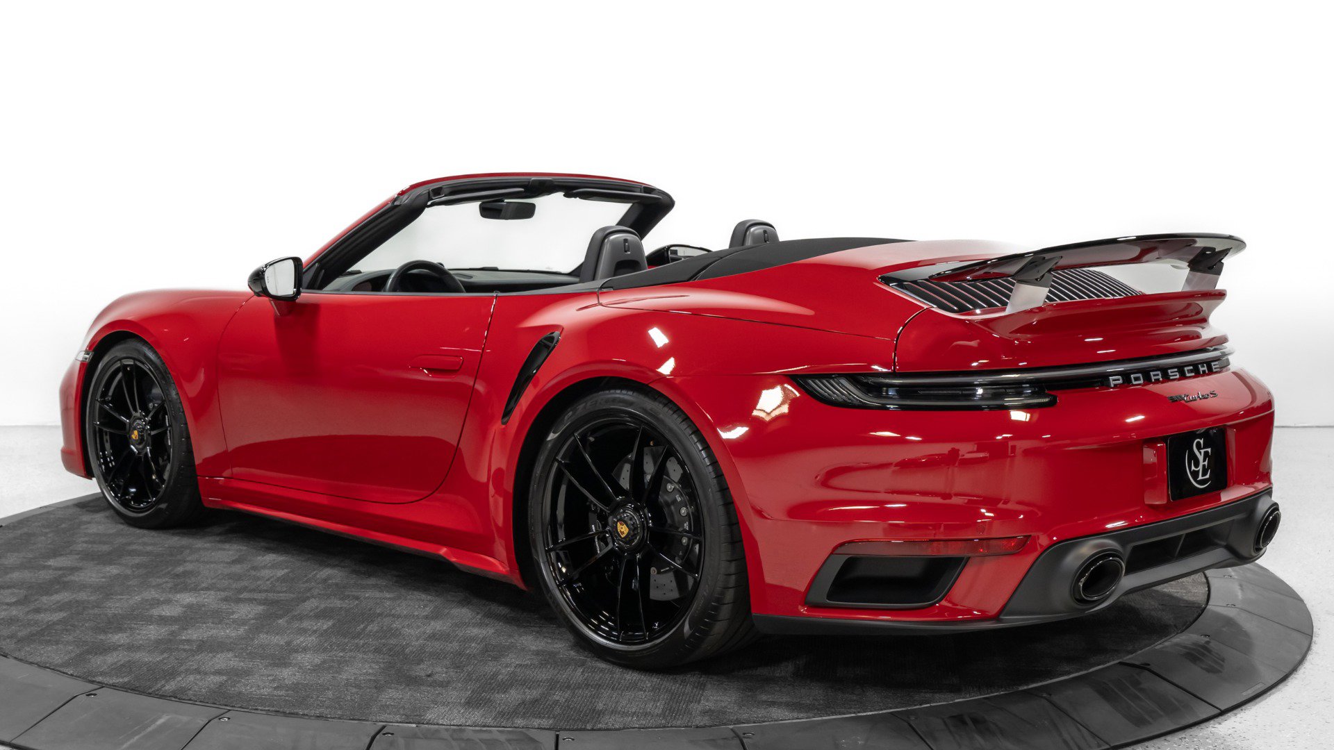 Used 2021 Porsche 911 Turbo S image 5