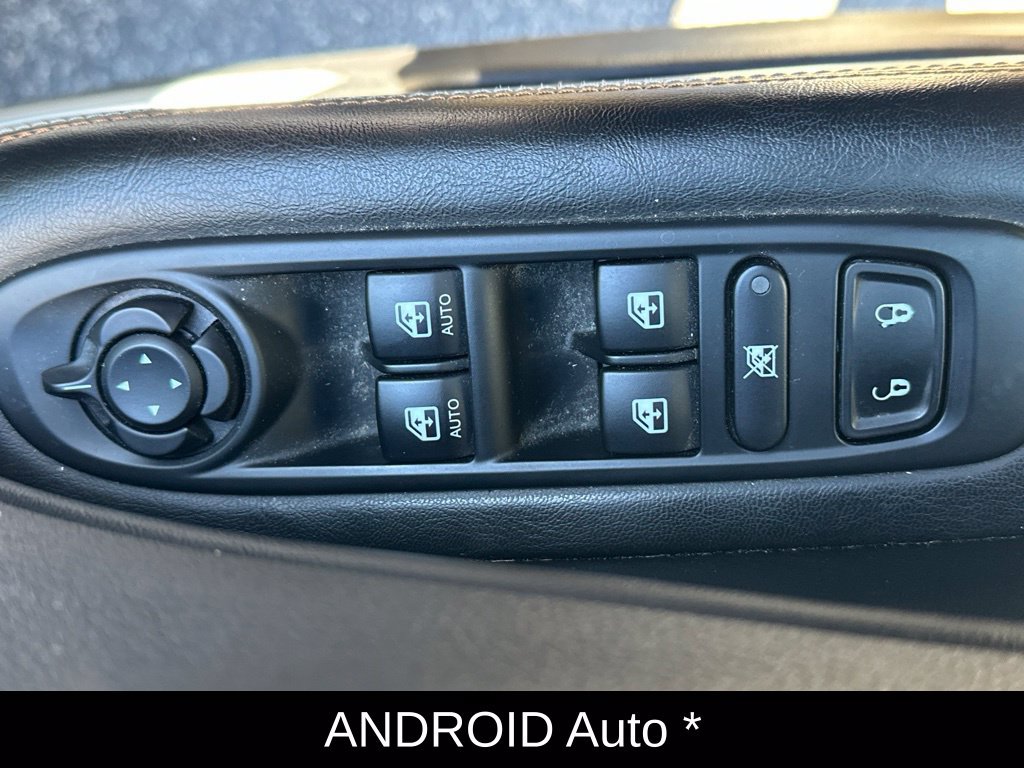 Used 2019 Jeep Compass Latitude w/ Popular Equipment Group AWD/4WD image 12