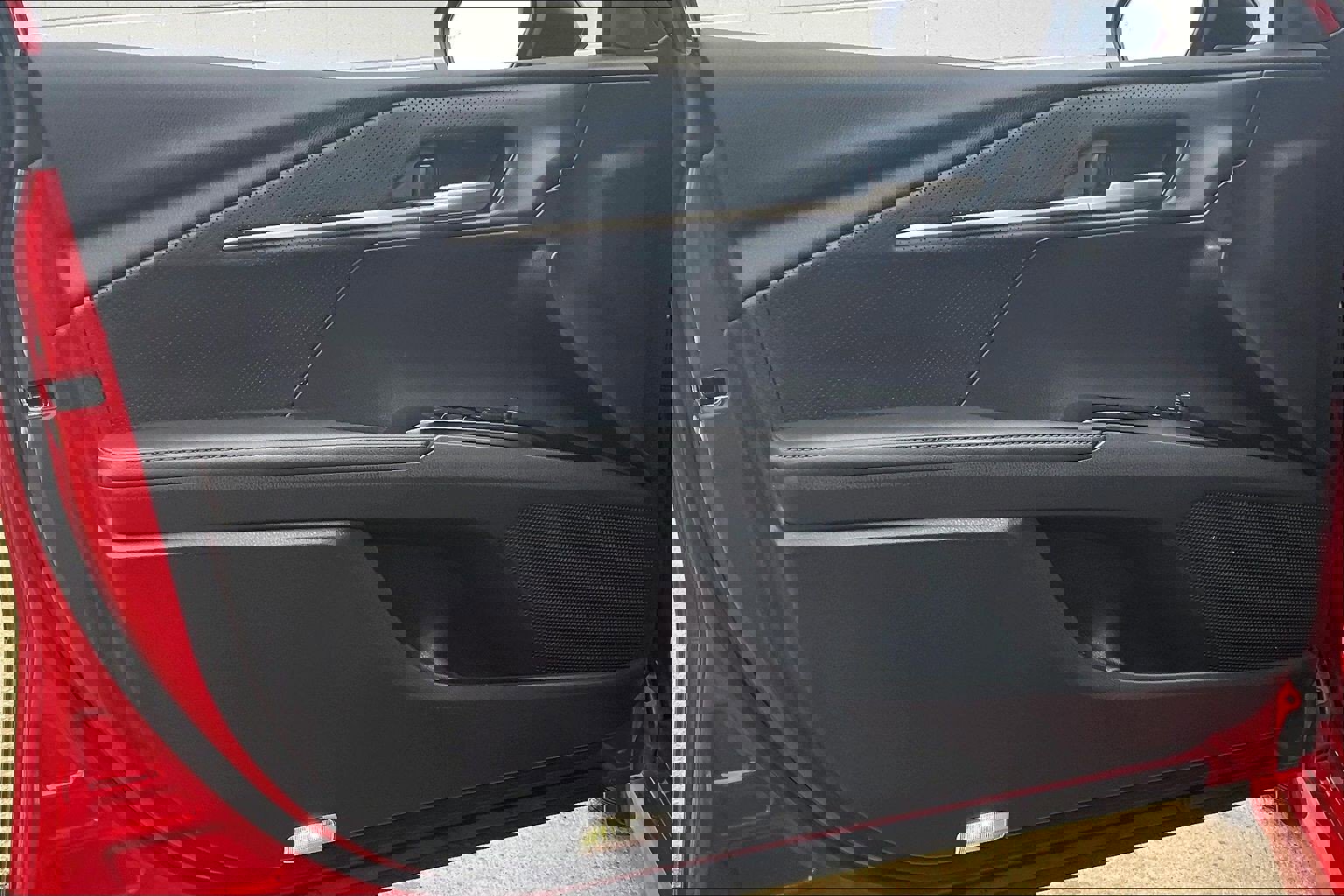 Used 2025 Toyota Camry XSE w/ Premium Plus Package image 28