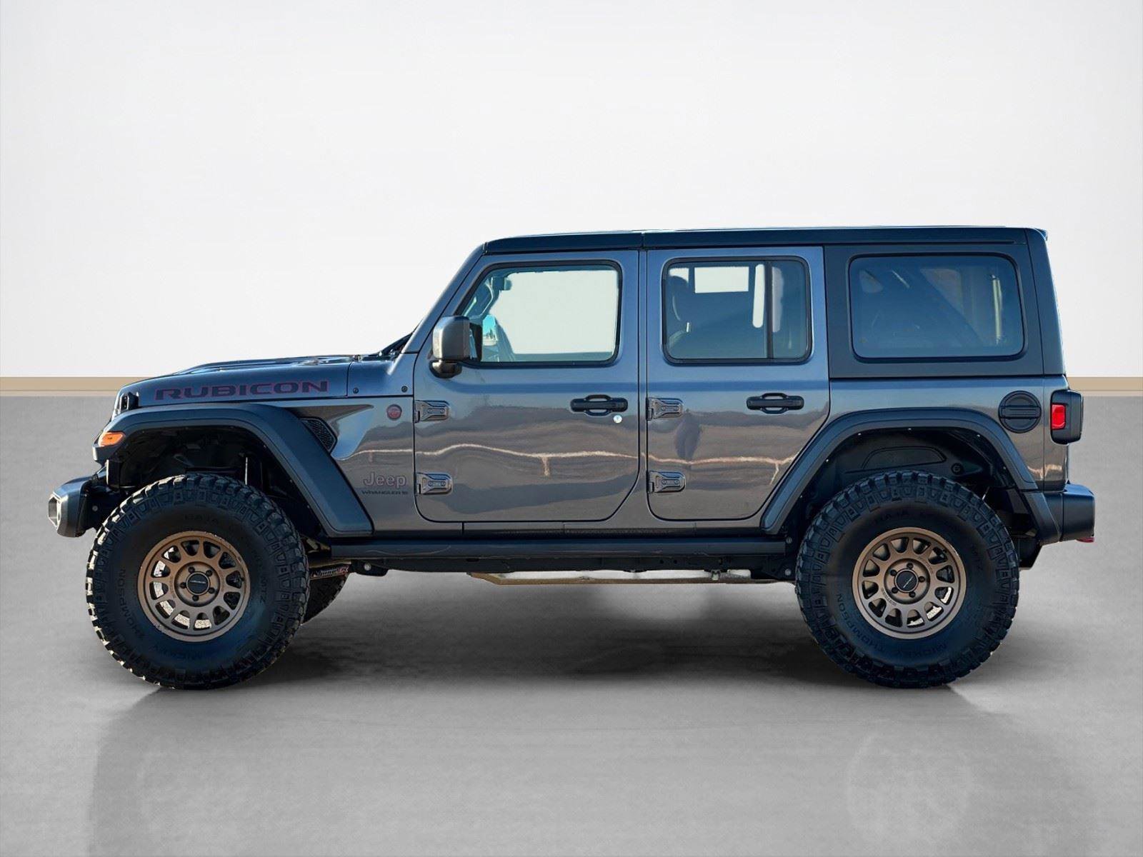Used 2023 Jeep Wrangler Unlimited Rubicon w/ Cold Weather Group image 4