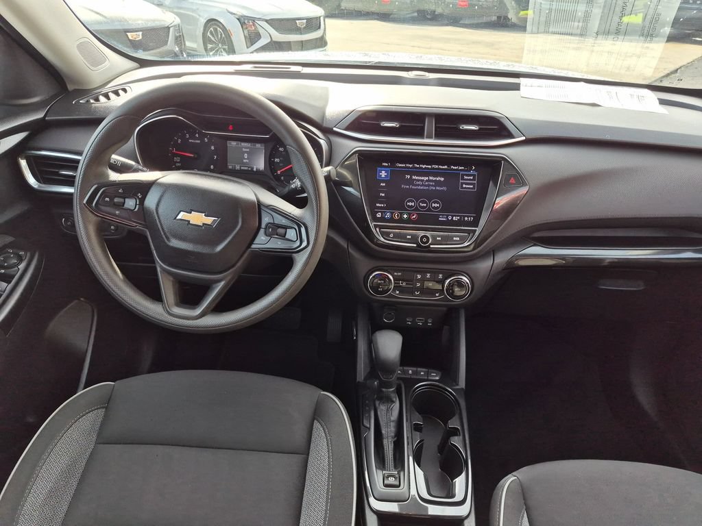 Used 2022 Chevrolet TrailBlazer LT w/ Convenience Package AWD/4WD image 21