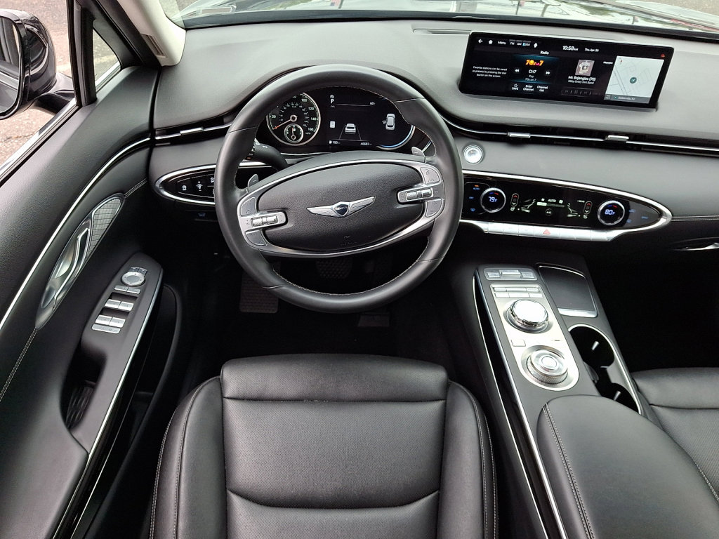 Used 2025 Genesis GV70 2.5T AWD/4WD image 22