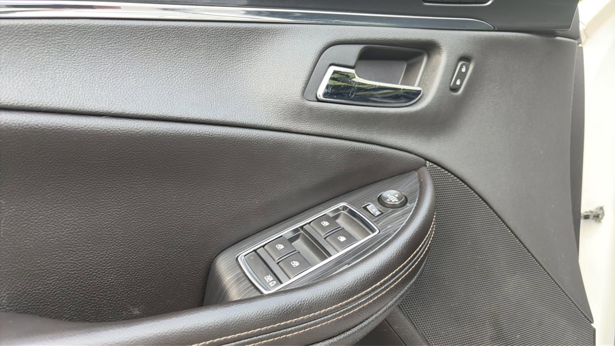 Used 2020 Chevrolet Impala Premier w/ Premier Confidence Package image 19