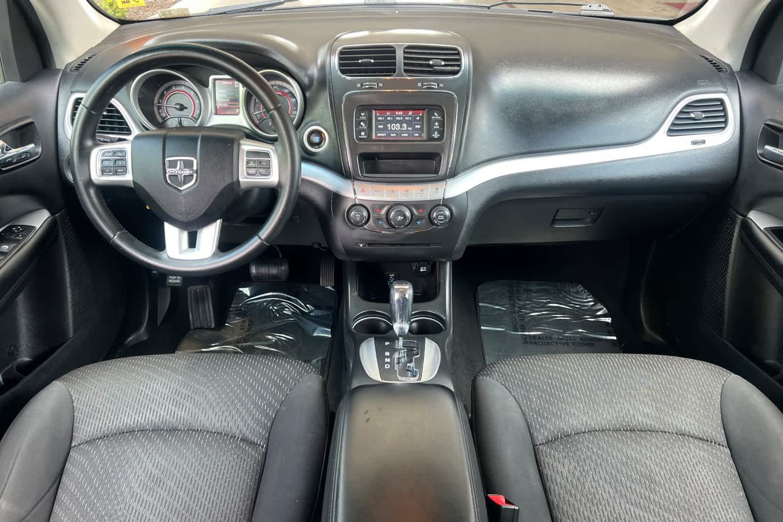 Used 2018 Dodge Journey SE w/ Connectivity Group FWD image 3