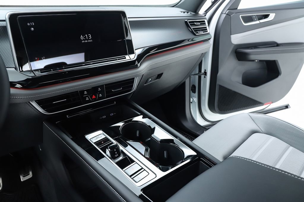 New 2026 Volkswagen Atlas Cross Sport SEL R-Line image 23