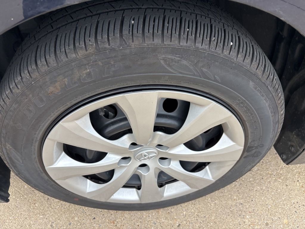 Used 2026 Toyota Corolla LE FWD image 11