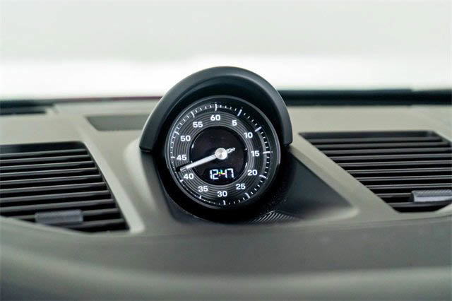 Used 2025 Porsche 911 Carrera 4 GTS image 44