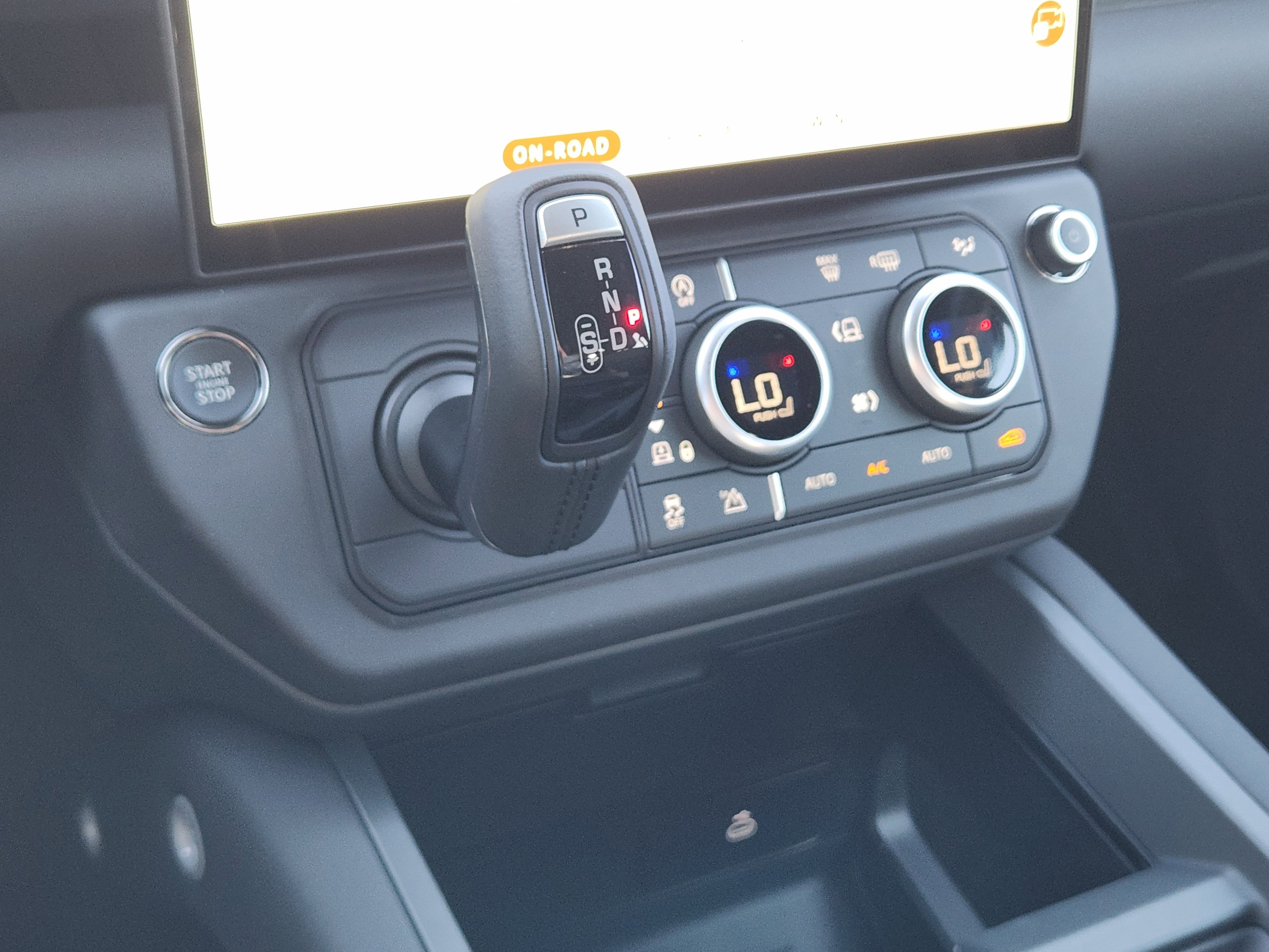 New 2026 Land Rover Defender 110 S image 18