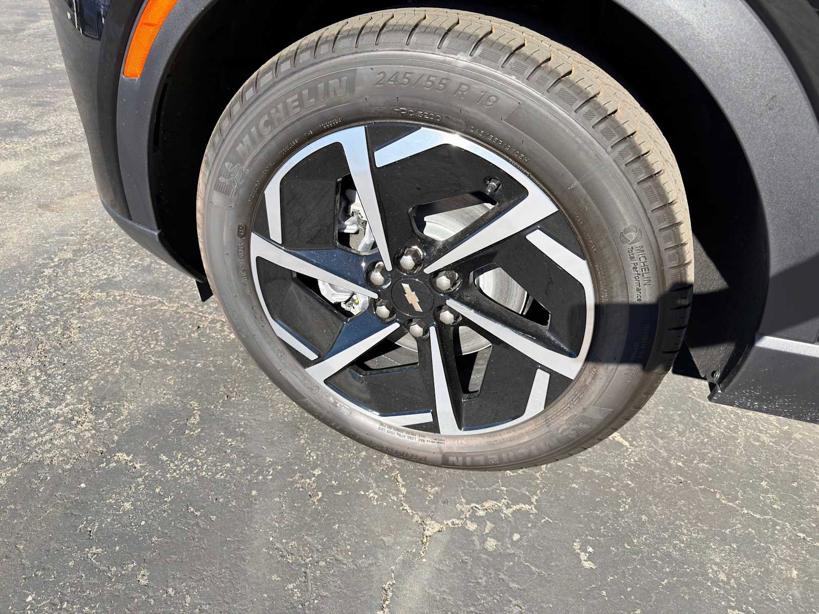 New 2026 Chevrolet Equinox EV LT image 37