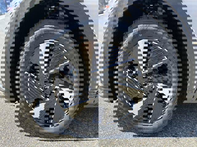 New 2025 Hyundai Ioniq 5 SE image 39