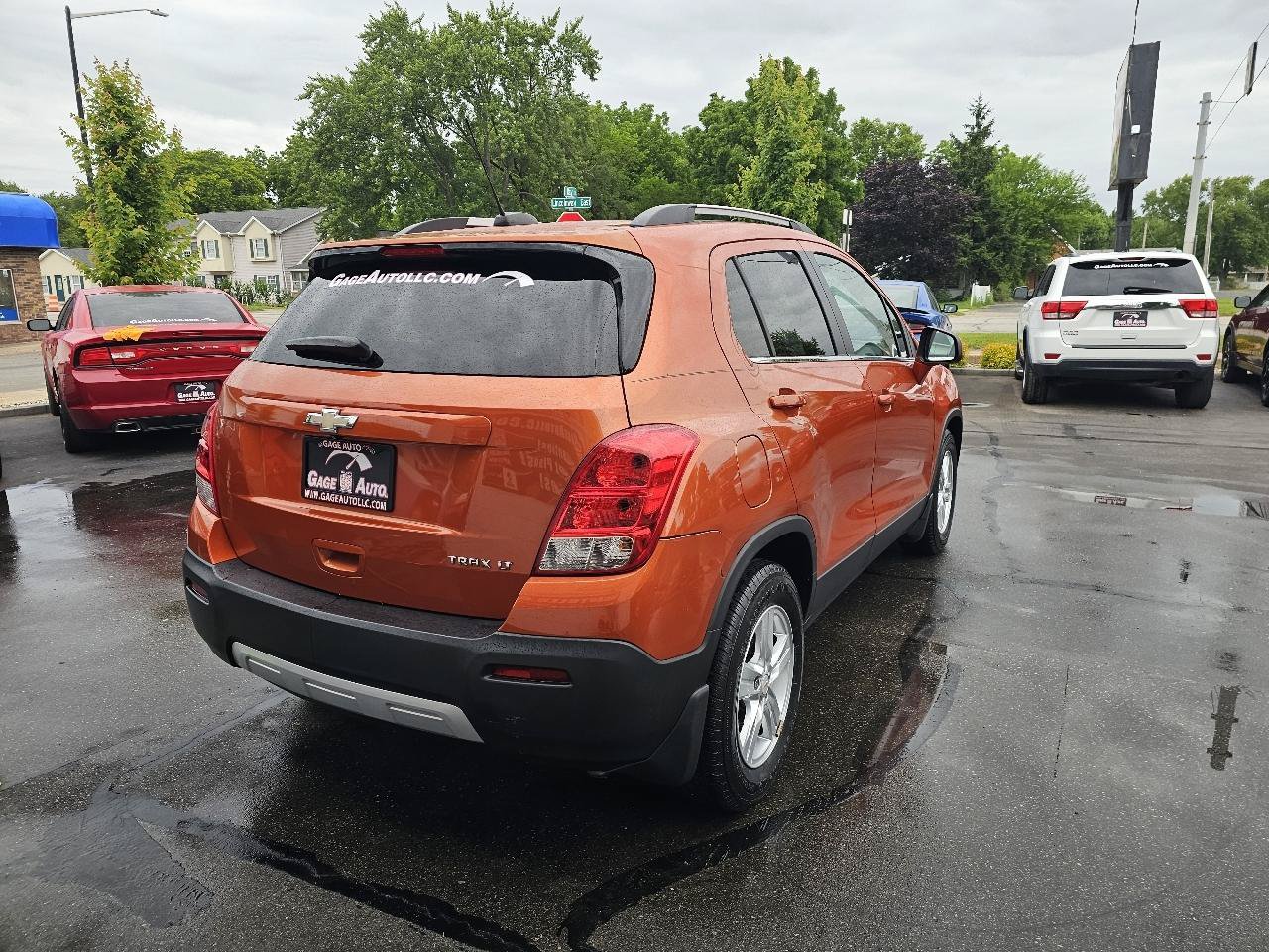 Used 2015 Chevrolet Trax LT w/ LT Sun and Sound Package FWD image 11