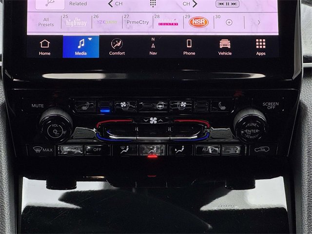 Used 2022 Jeep Grand Cherokee Trailhawk image 5