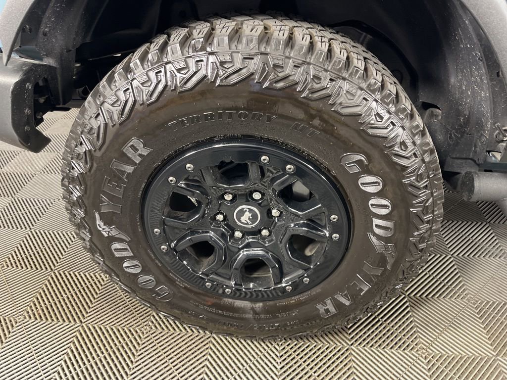 Used 2023 Ford Bronco Wildtrak image 11