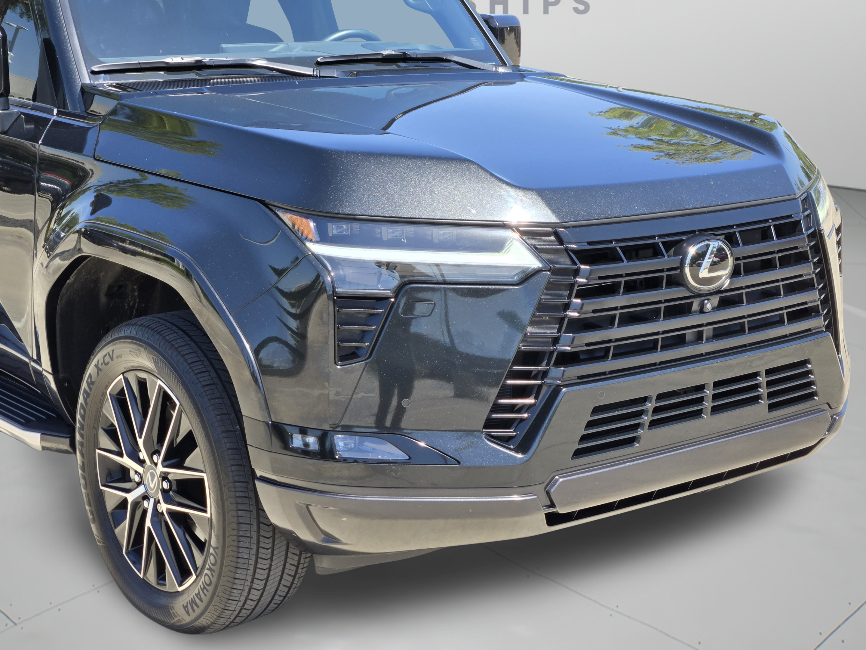 Used 2024 Lexus GX 550 w/ Accessory Package (Z1) AWD/4WD image 35